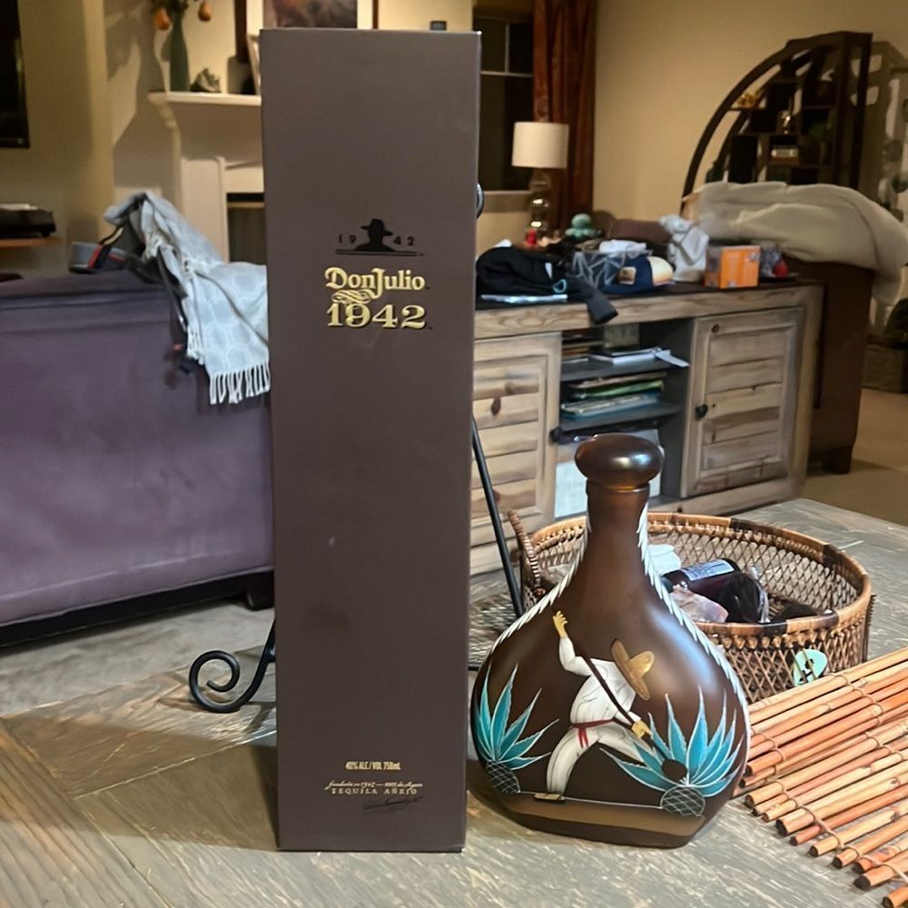 Don Julio 1942 Tequila Anejo Empty Bottle (750ml)w/box